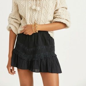 Black love shack fancy skirt. Size medium.